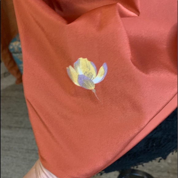 🔵 VTG Jones New York Silk like peach orange blouse hand painted small - Picture 8 of 14